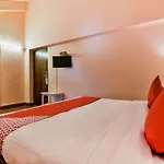 Oyo 807 Hotel Gopika International